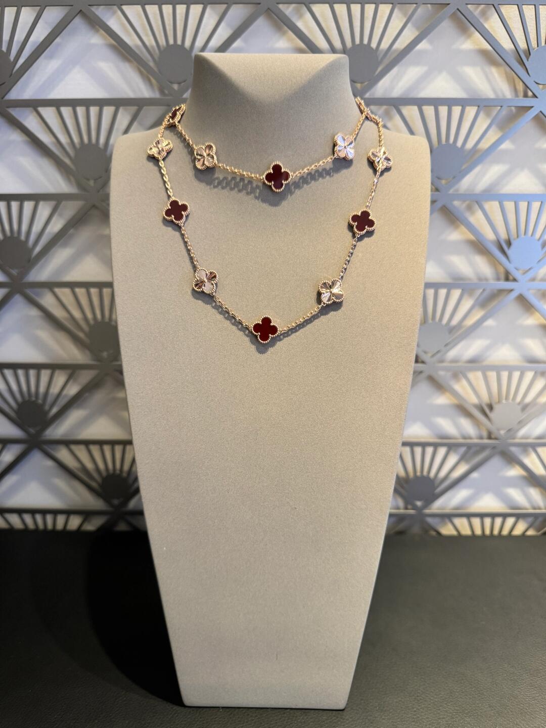 [Lora-Jewelry] COLLIER CORNALINE LASER 20 MOTIFS TRÈFLE