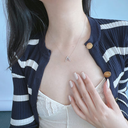[Lora-Jewelry] Collier scintillant en forme de « A »