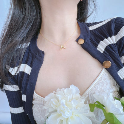 [Lora-Jewelry] Collier scintillant en forme de « A »
