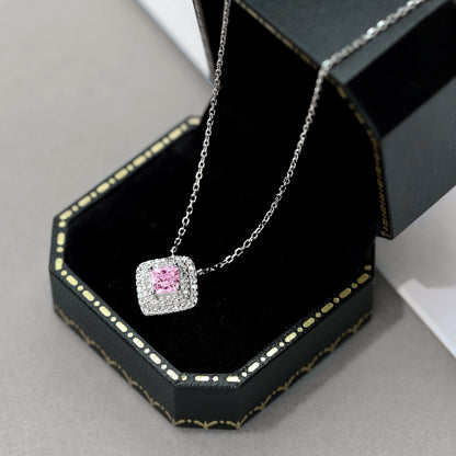 [Lora-Jewelry] Collier scintillant en taille Asscher