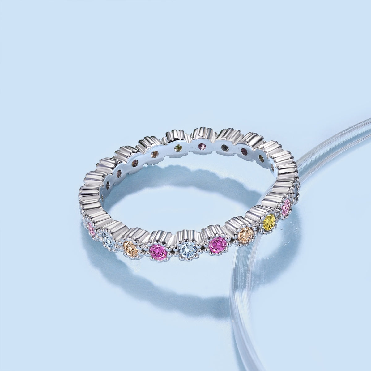 [Lora-Jewelry]ユニークな輝きを放つラウンドカットのデイリーリング