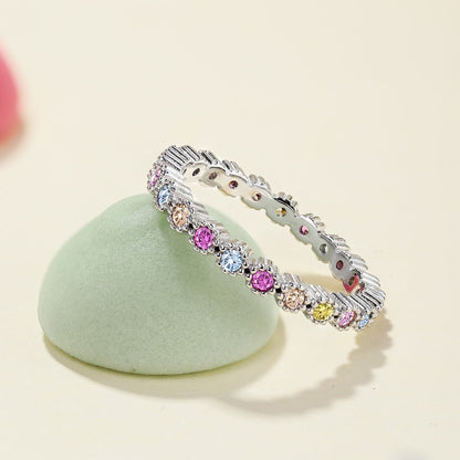[Lora-Jewelry]ユニークな輝きを放つラウンドカットのデイリーリング