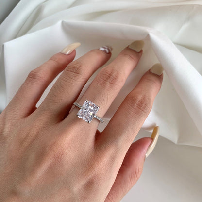 [Lora-Jewelry] Bague de fiançailles luxueuse de 4,0 carats