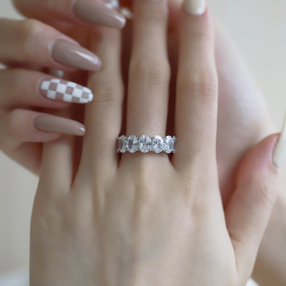 [Lora-Jewelry] Bague tennis allongée et délicate