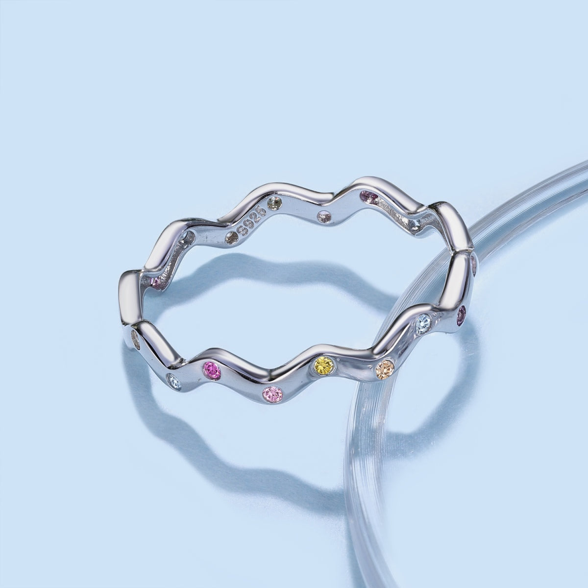 [Lora-Jewelry] Bague quotidienne à taille ronde ornée et vibrante