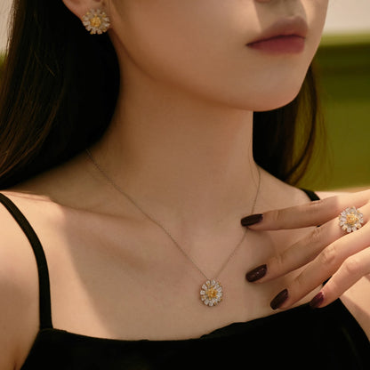 [Lora-Jewelry] Collier exquis en forme de marguerite