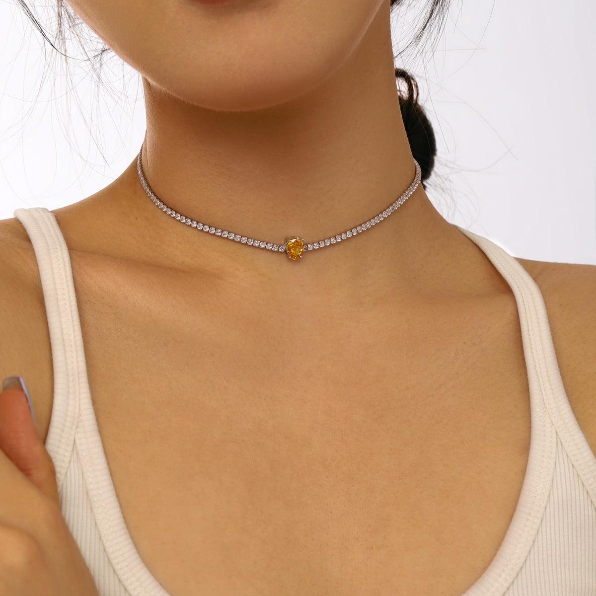 [Lora-Jewelry] Collier tennis unique taille poire de 1,0 carat