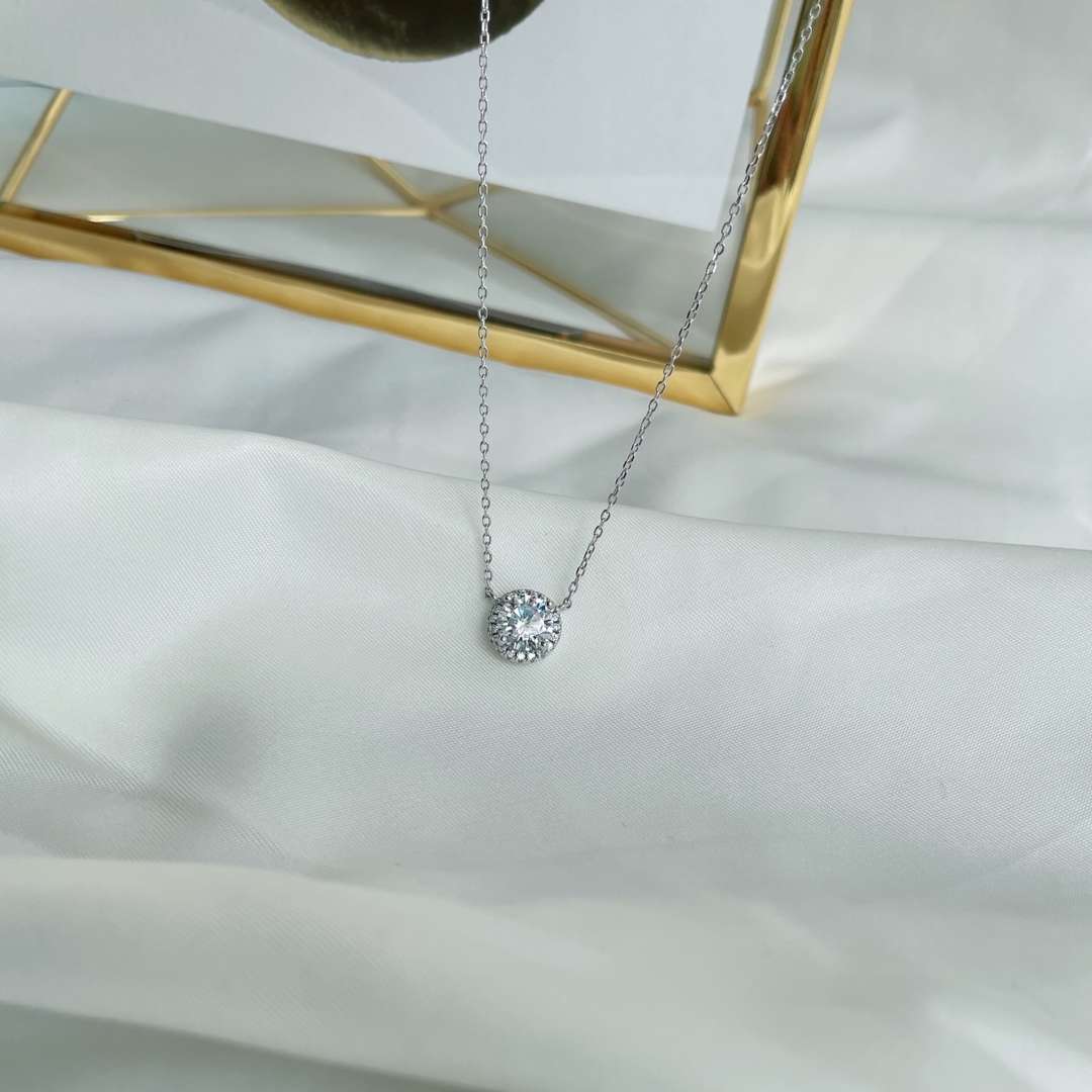 [Lora-Jewelry] Collier luxueux à taille ronde