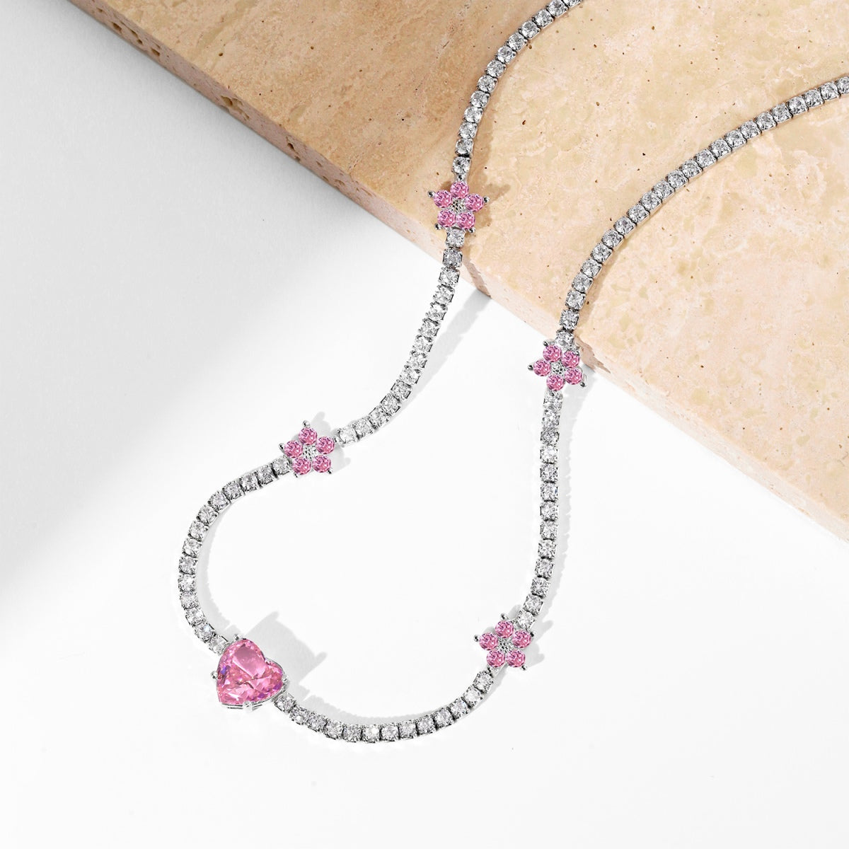 [Lora-Jewelry] Collier éblouissant en forme de cœur rose