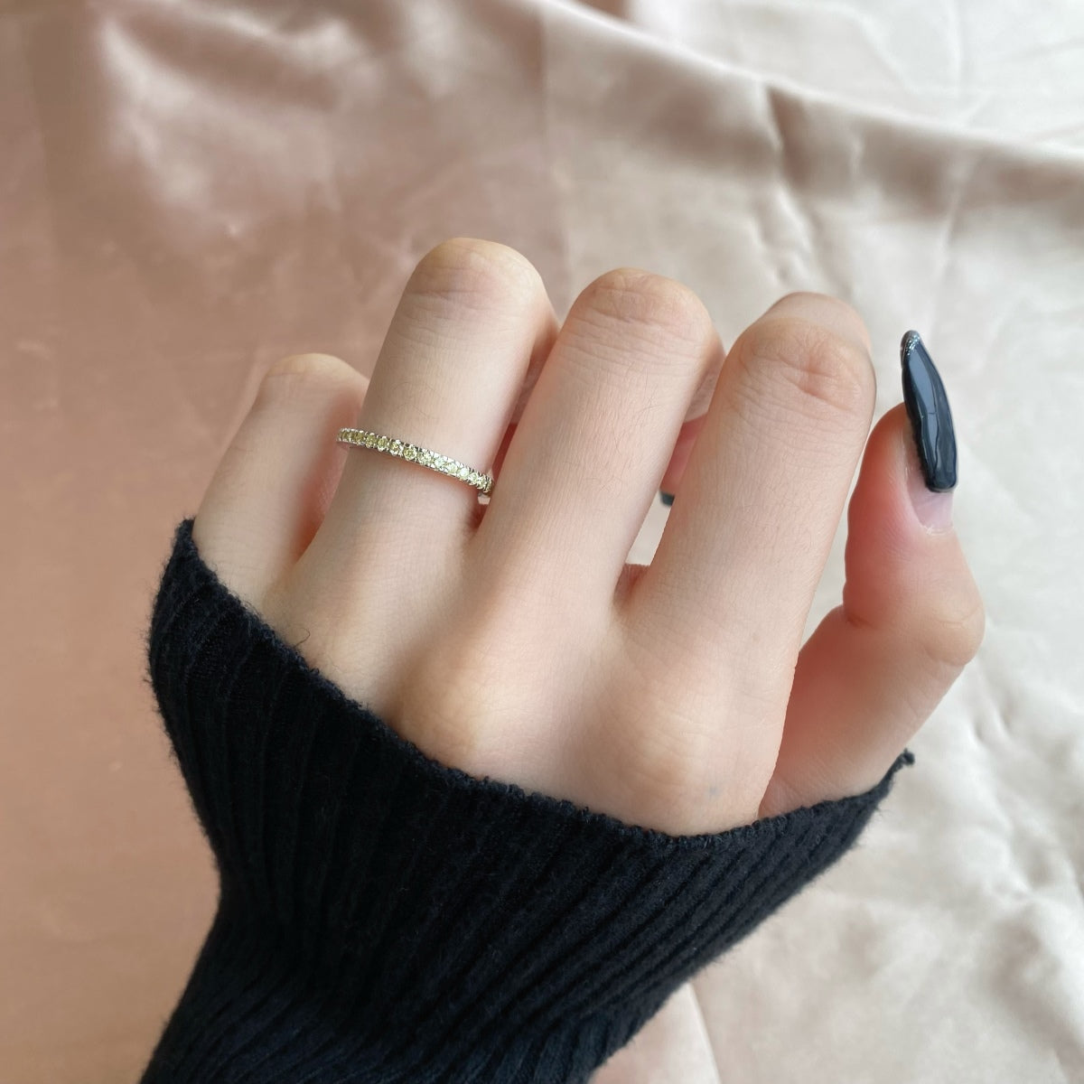 [Lora-Jewelry] Bague quotidienne délicate et scintillante à taille ronde