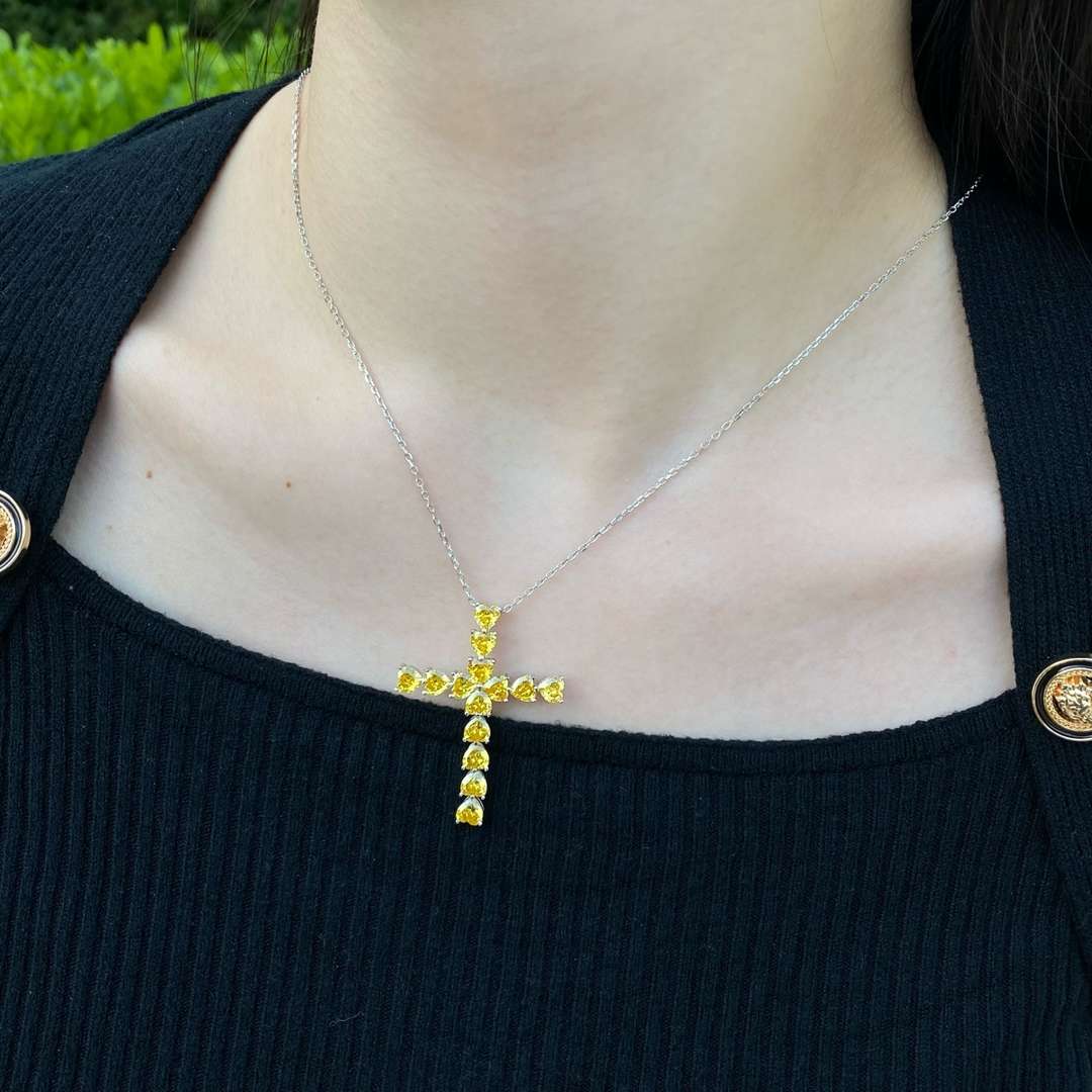 [Lora-Jewelry] Collier en forme de croix rayonnante