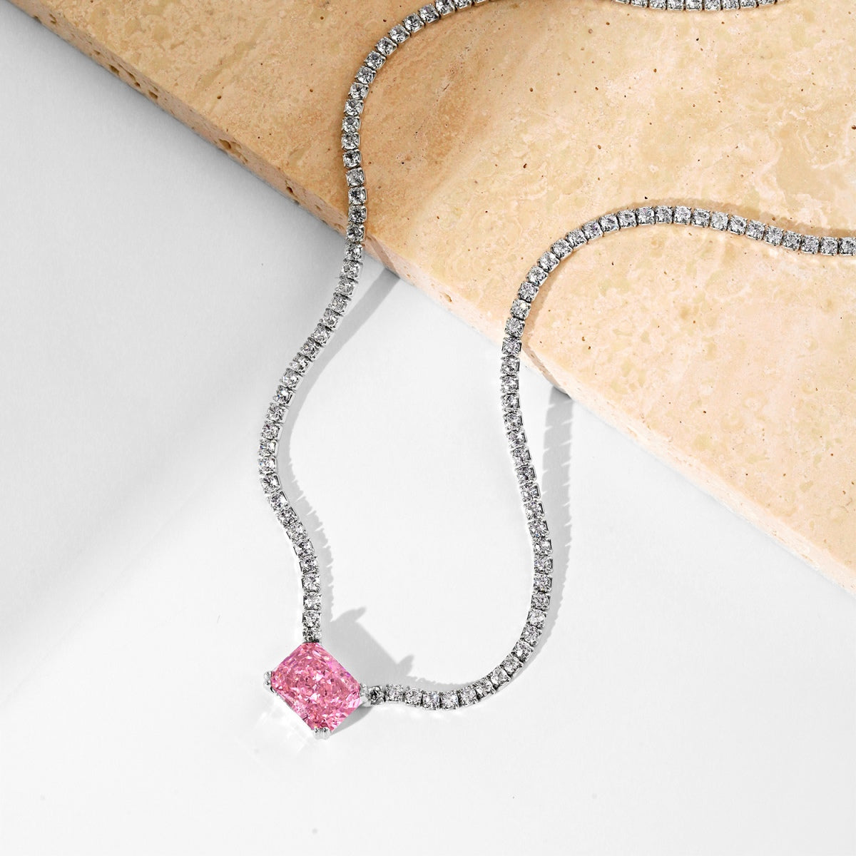 [Lora-Jewelry] Collier élégant taille radiant de 4,0 carats