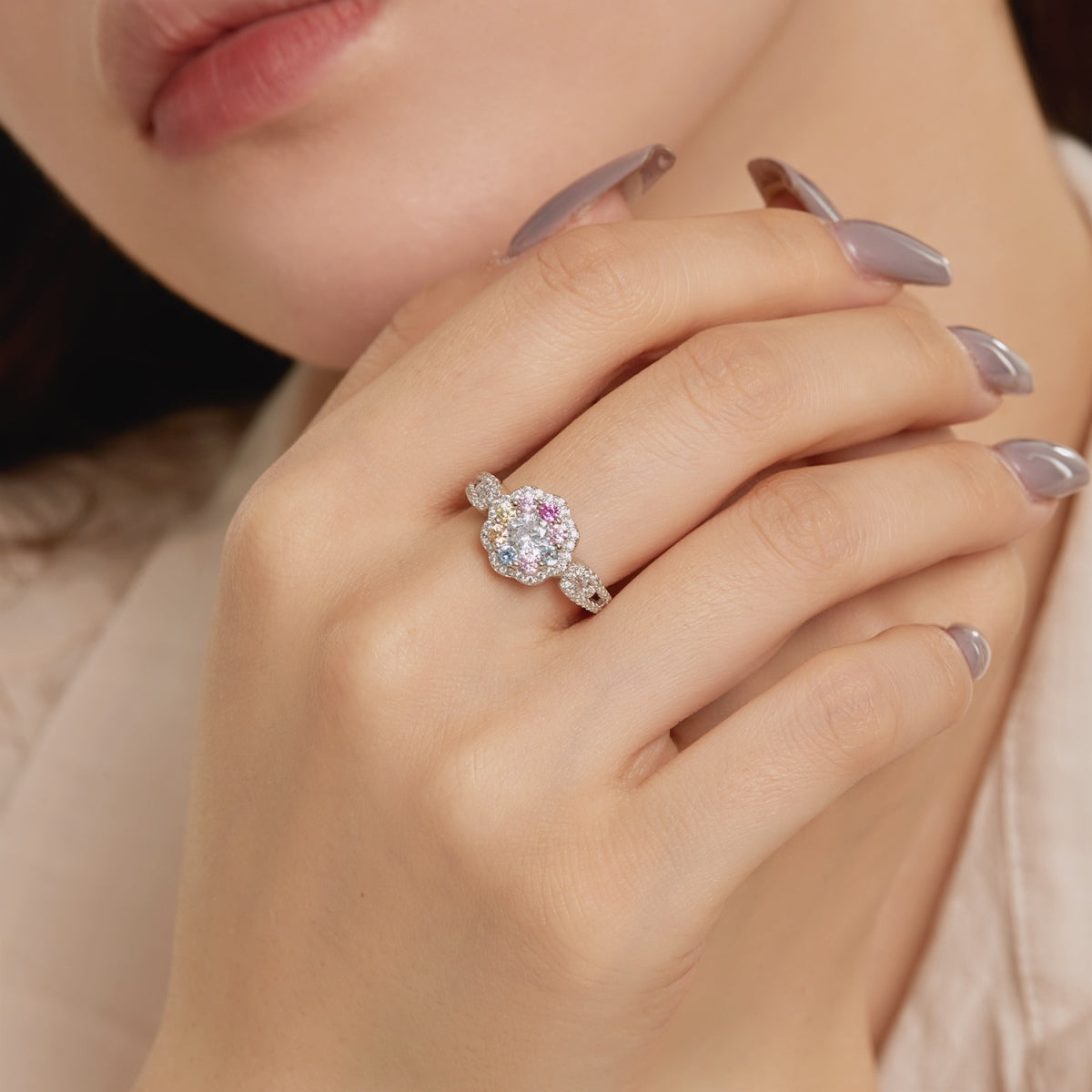 [Lora-Jewelry]繊細でカラフルなラウンドカットフラワーシェイプの結婚指輪