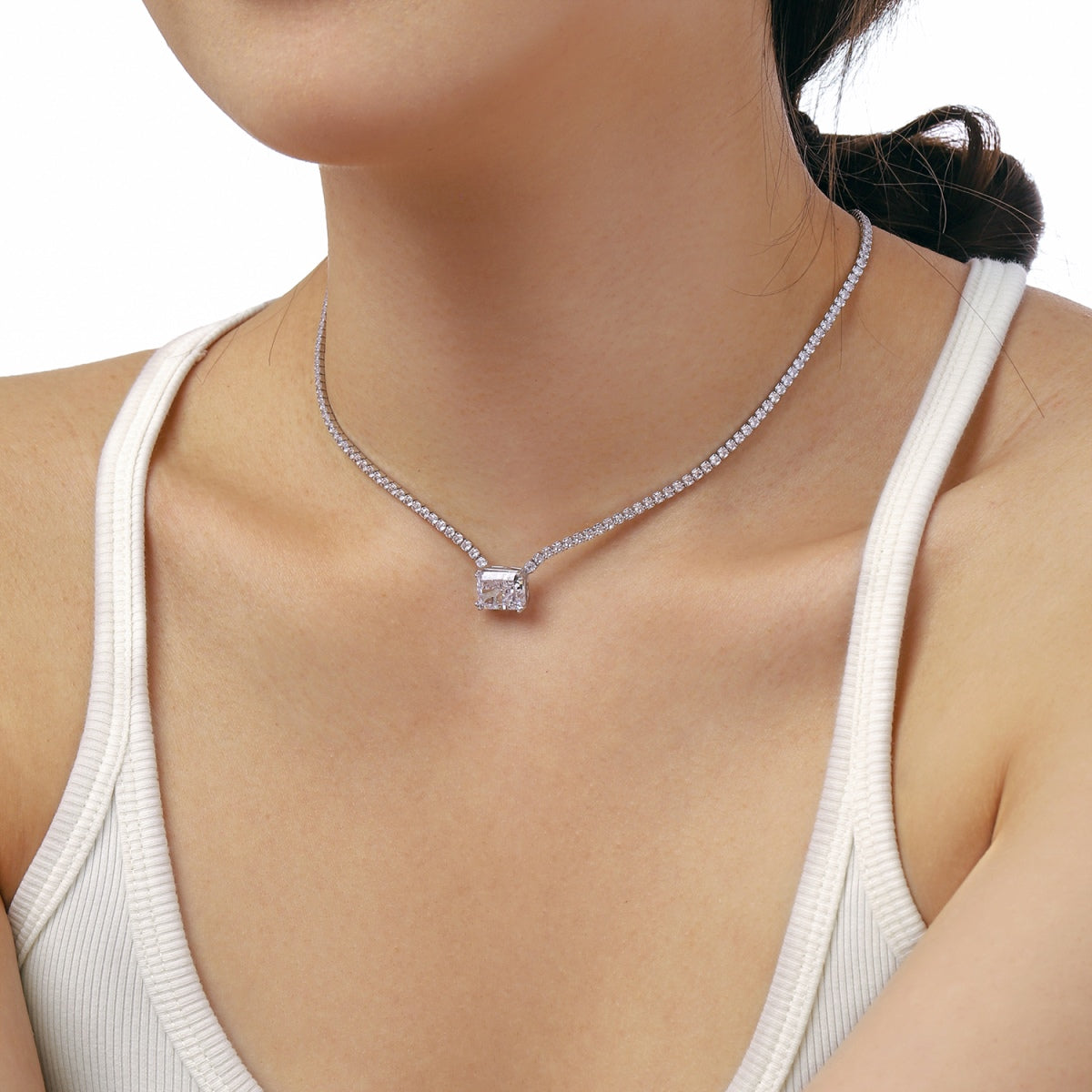 [Lora-Jewelry] Collier élégant taille radiant de 4,0 carats