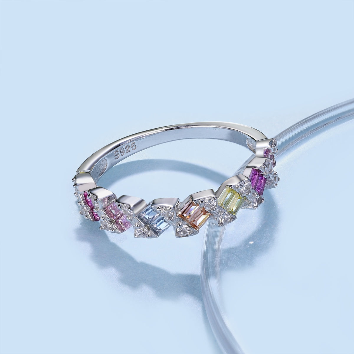 [Lora-Jewelry] Bague quotidienne délicate et vibrante taille émeraude