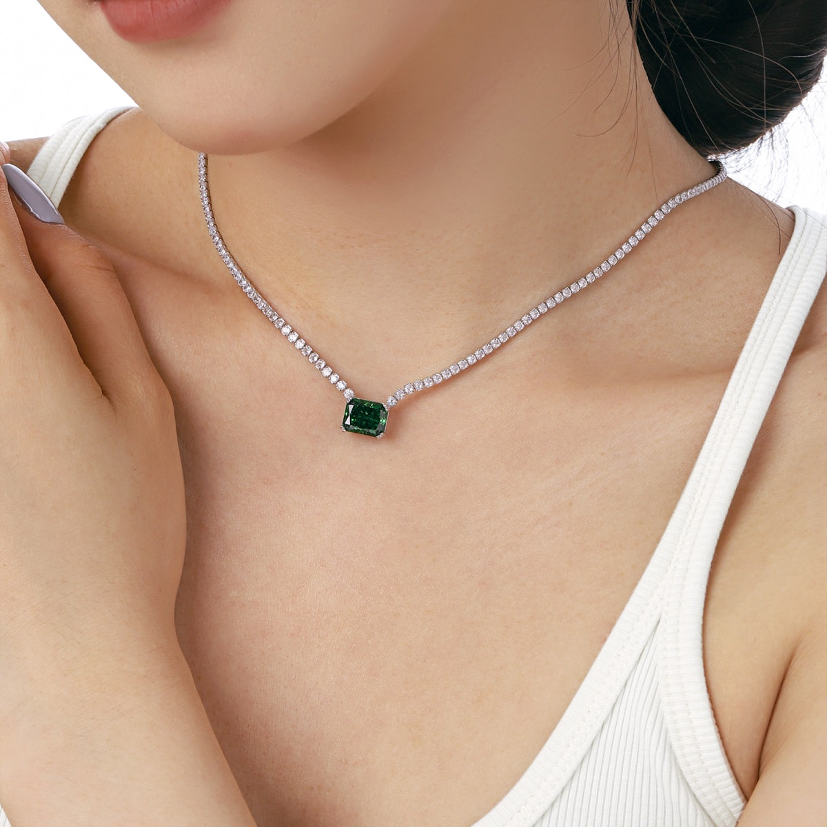 [Lora-Jewelry] Collier élégant taille radiant de 4,0 carats