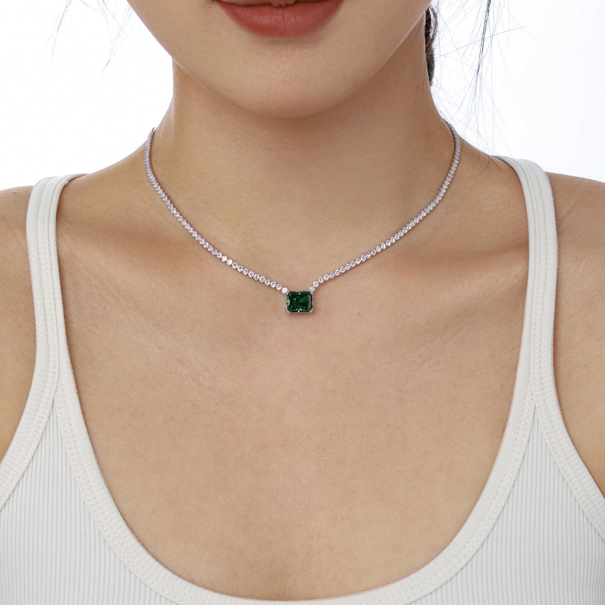 [Lora-Jewelry] Collier élégant taille radiant de 4,0 carats