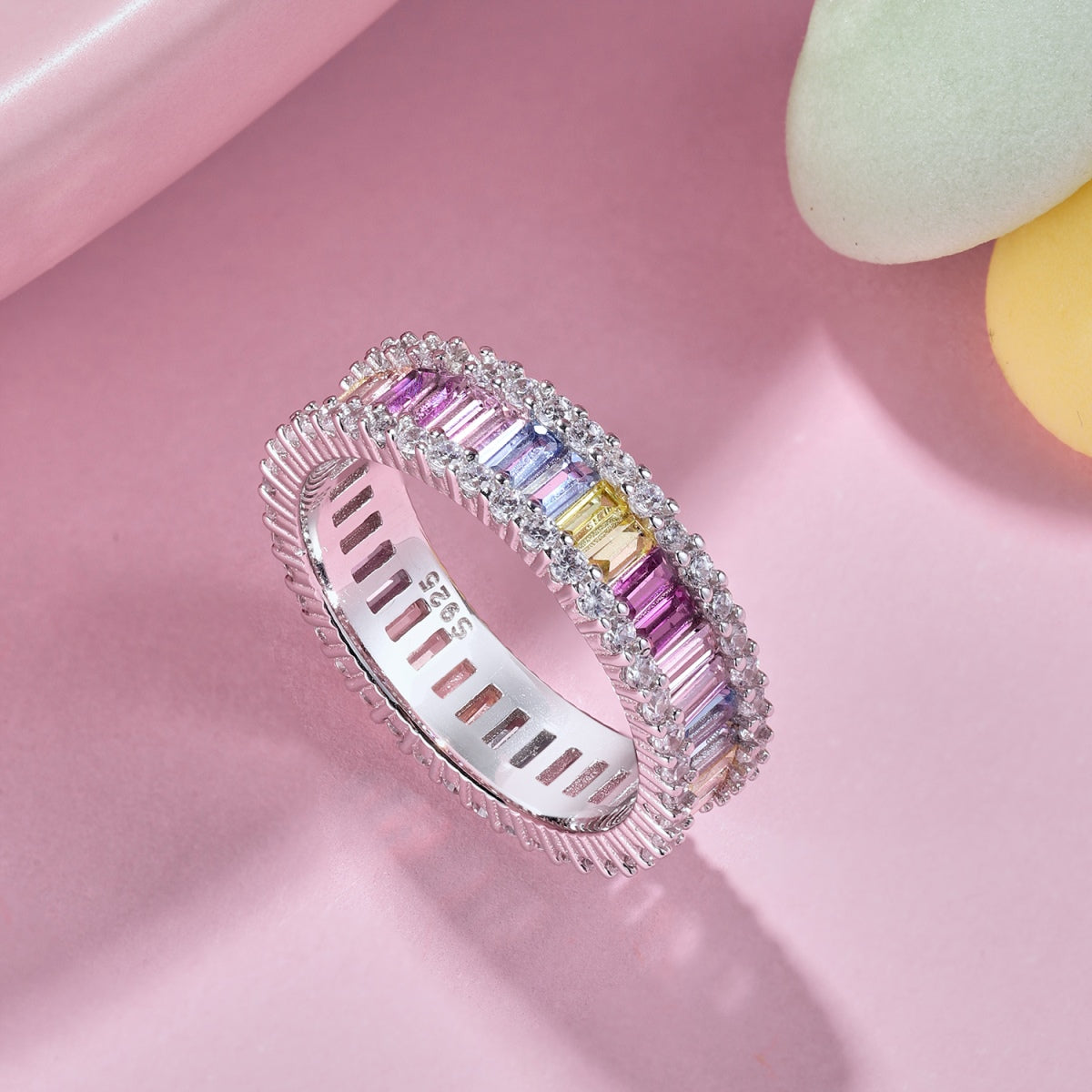 [Lora-Jewelry] Bague quotidienne délicate en émeraude kaléidoscopique