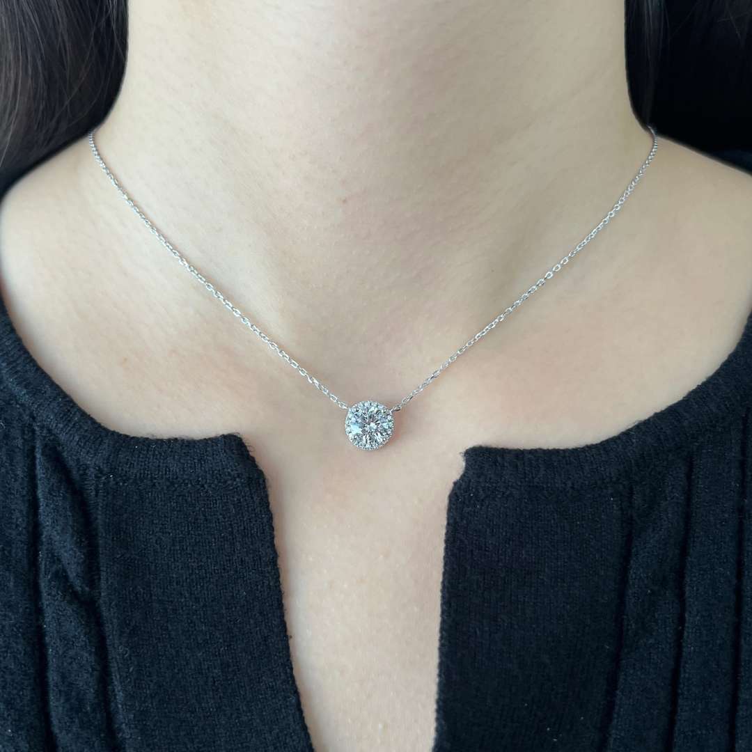 [Lora-Jewelry] Collier luxueux à taille ronde