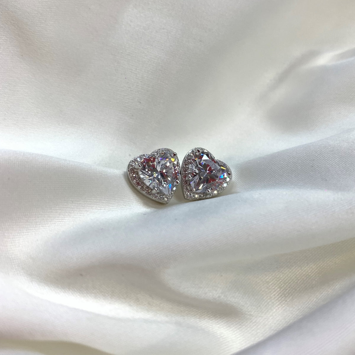 [Lora-Jewelry] Boucles d'oreilles scintillantes en forme de cœur