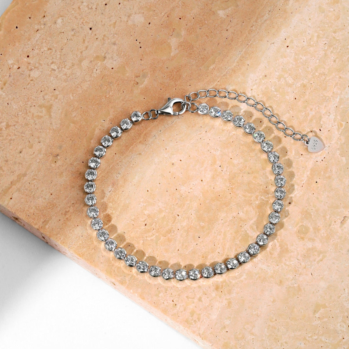[Lora-Jewelry] Bracelet rond scintillant et orné pour tous les jours