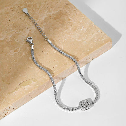 [Lora-Jewelry] Bracelet de banquet luxueux et éblouissant de forme carrée