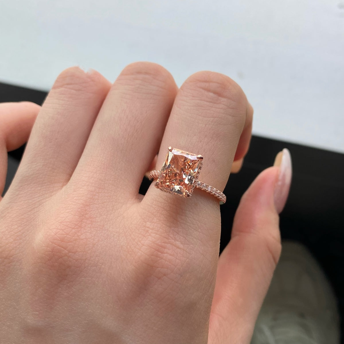 [Lora-Jewelry] Bague de fiançailles luxueuse de 4,0 carats