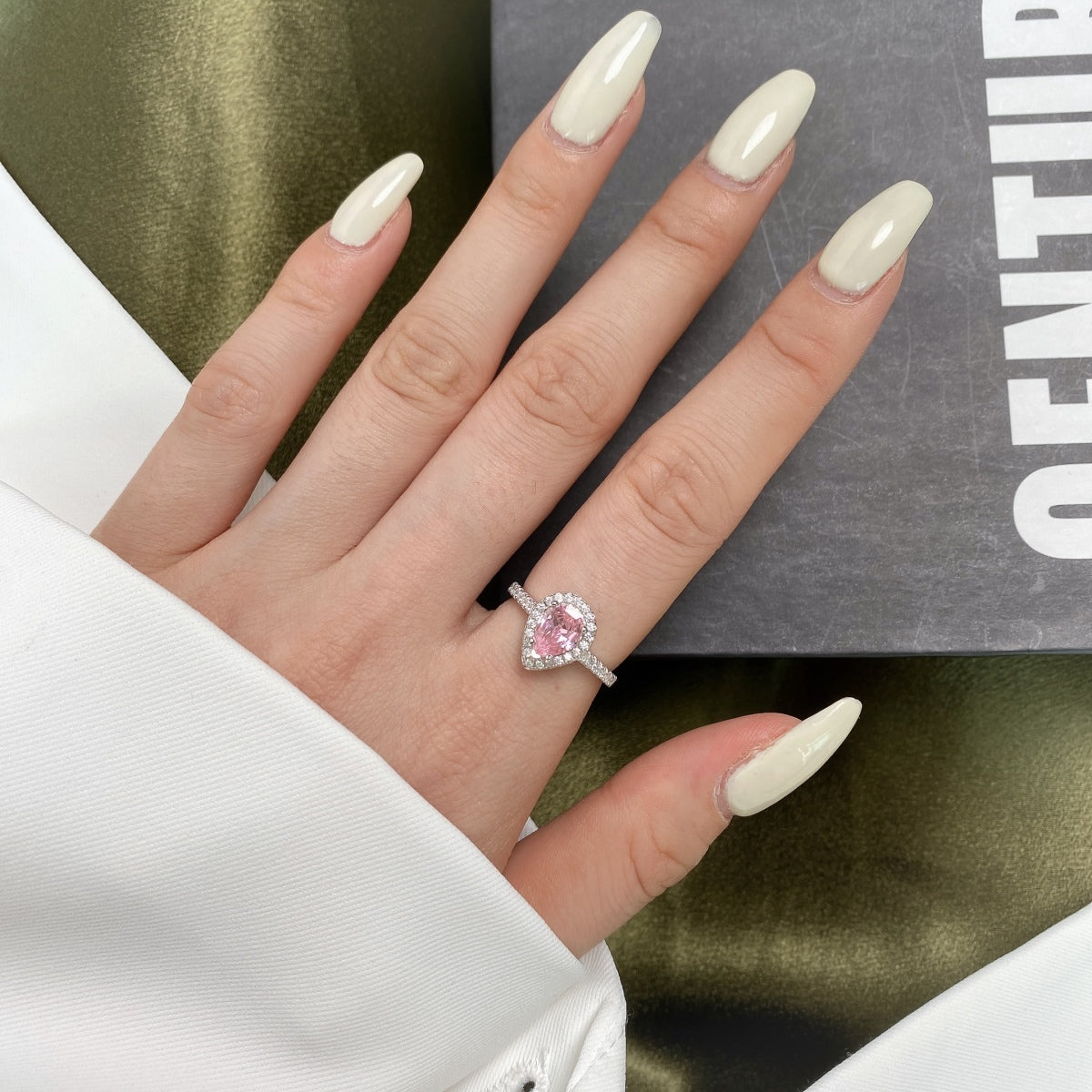 [Lora-Jewelry] Alliance de mariage luxueuse en forme de goutte d'eau de 1,0 carat
