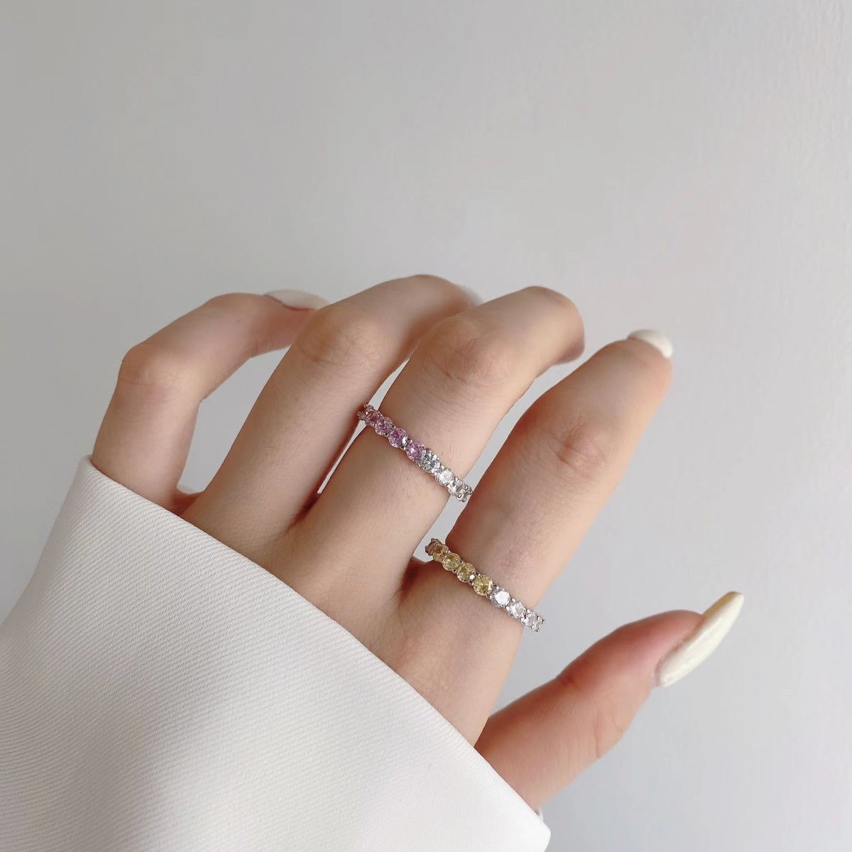 [ローラジュエリー]輝くラウンドカットテニスリング