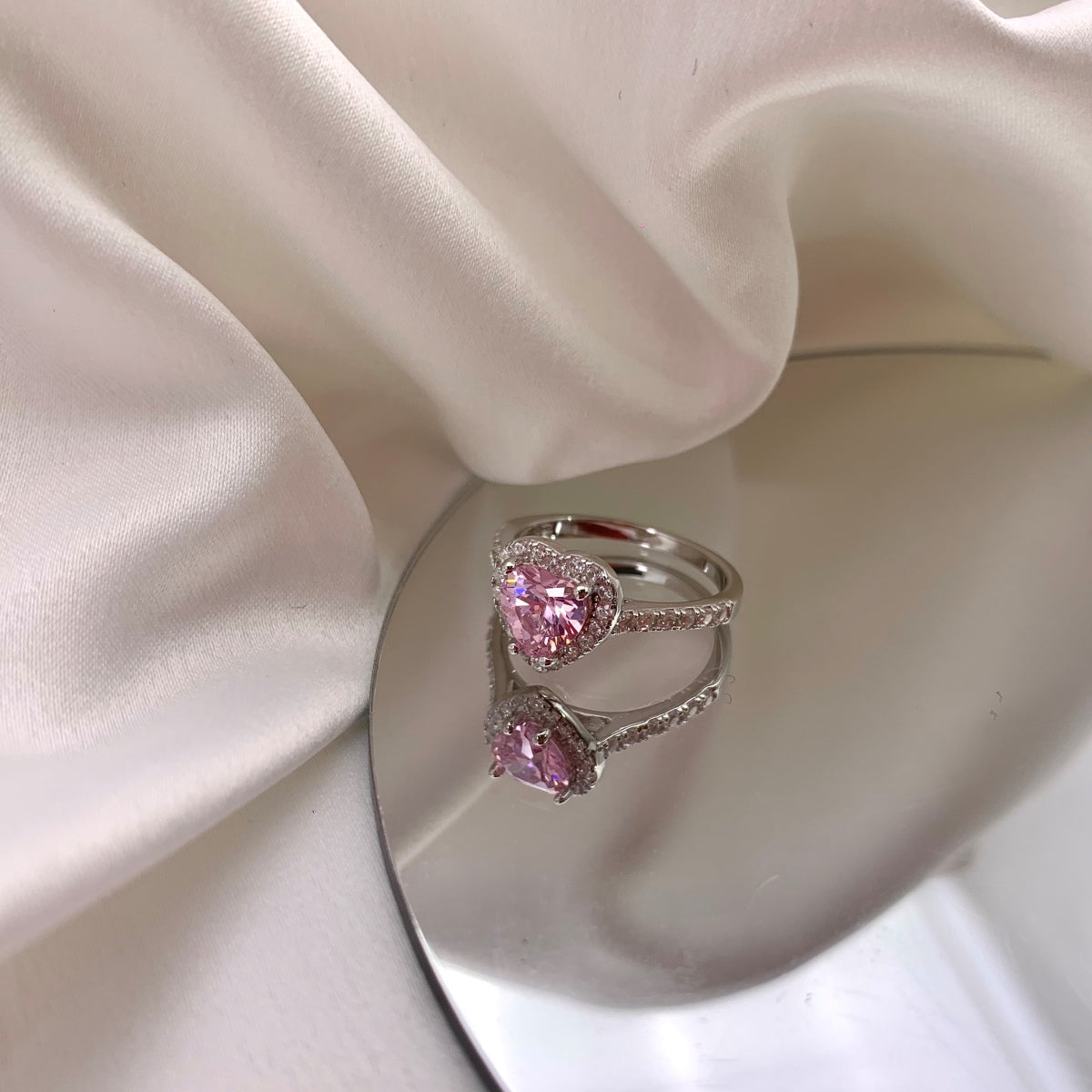 [Lora-Jewelry] Bague d'amour romantique en forme de cœur éclaboussante et éternelle