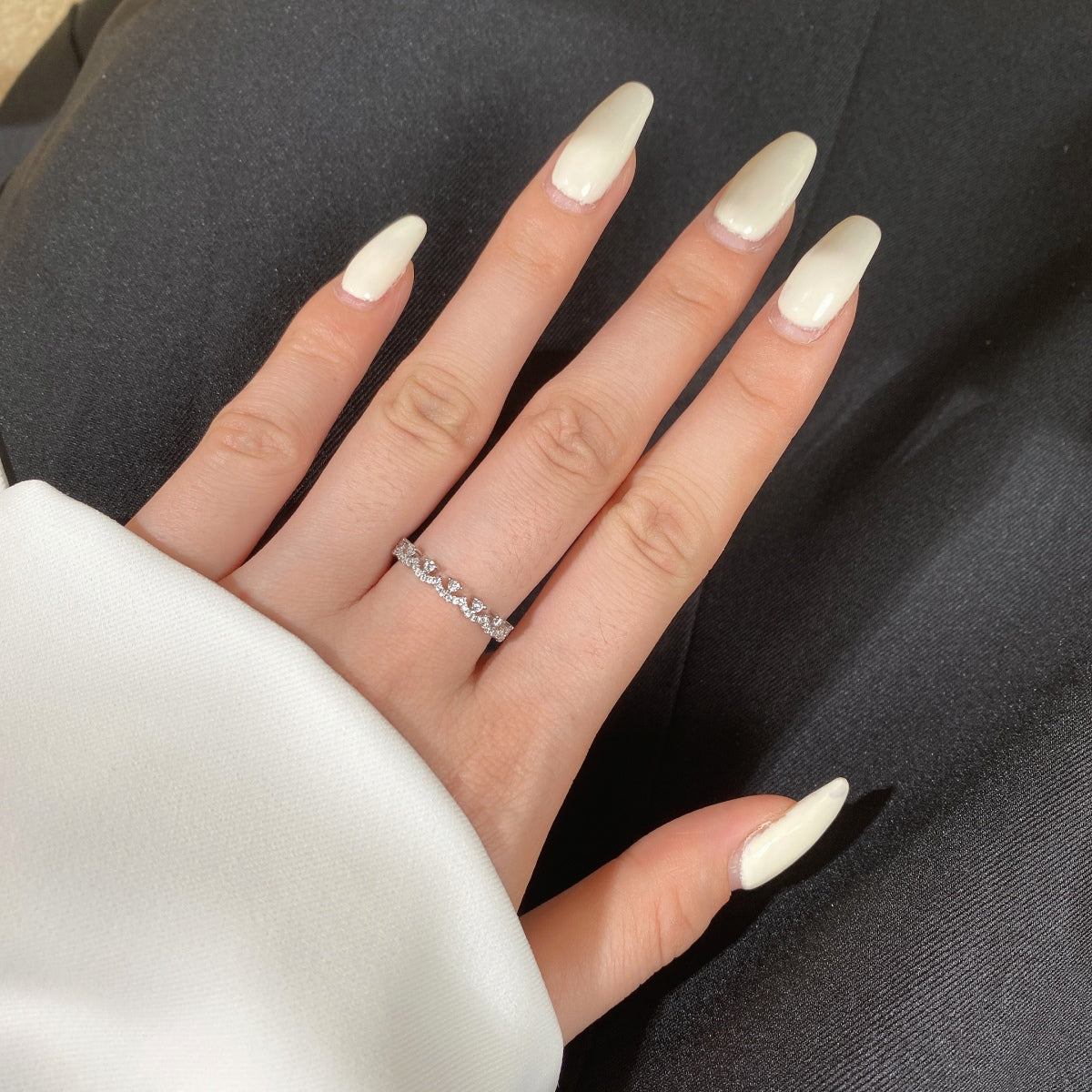 [Lora-Jewelry] Bague de fête élégante et resplendissante de forme ronde