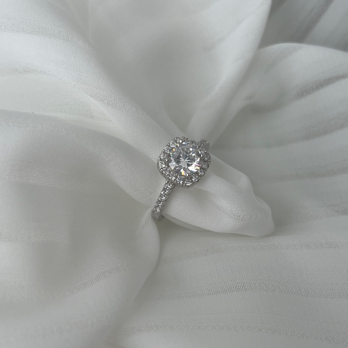 [Lora-Jewelry] Alliance de mariage éblouissante et resplendissante à taille ronde