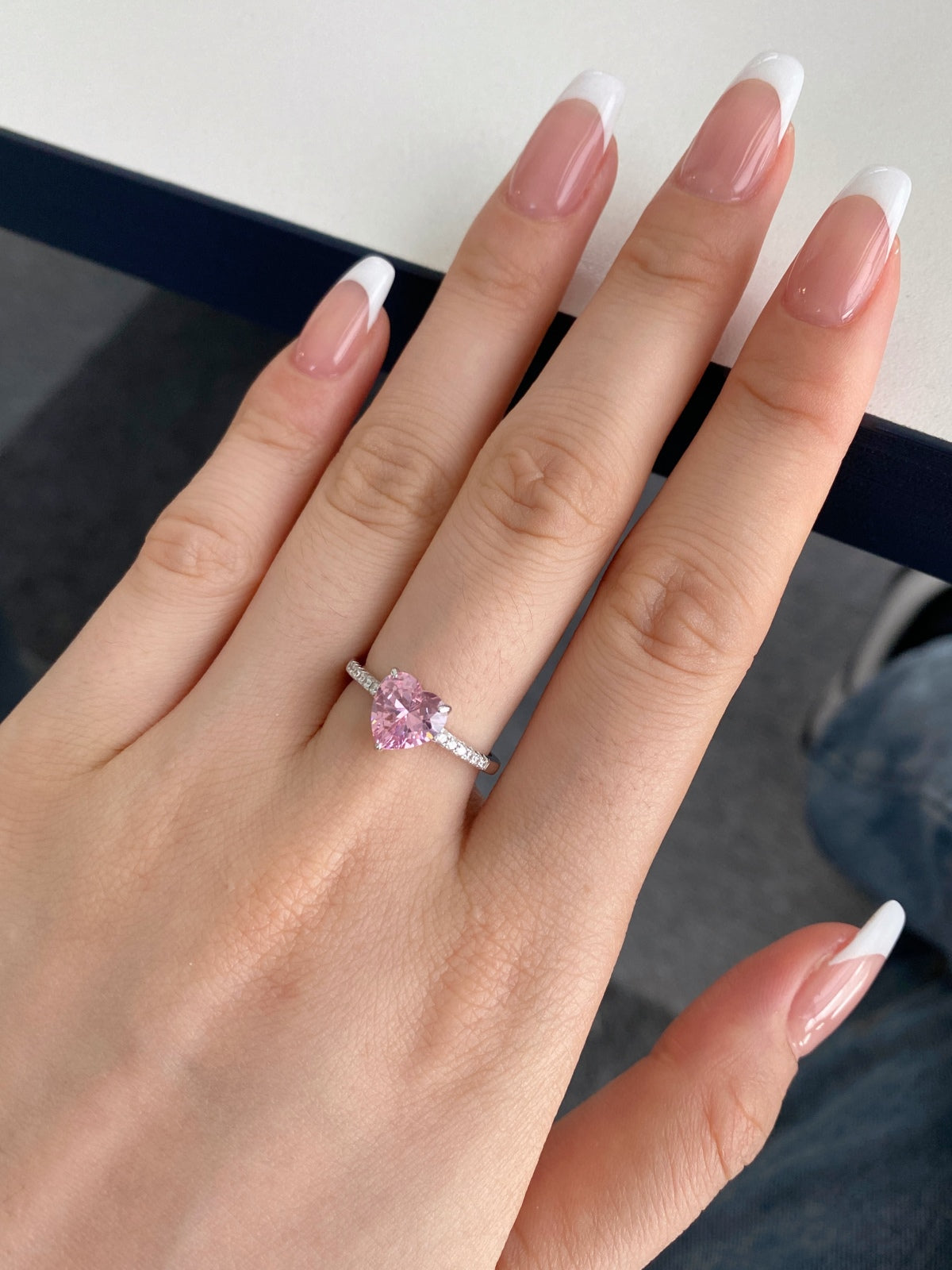 [Lora-Jewelry] Bague d'amoureux taille cœur éblouissante et brillante de 2,0 carats