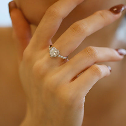[Lora-Jewelry] Bague d'amour romantique en forme de cœur éclaboussante et éternelle