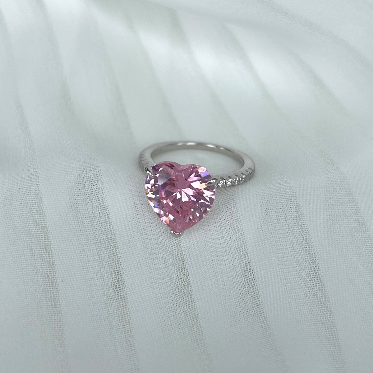 [Lora-Jewelry] Bague romantique luxueuse en forme de cœur, scintillante et étincelante, de 6,0 carats