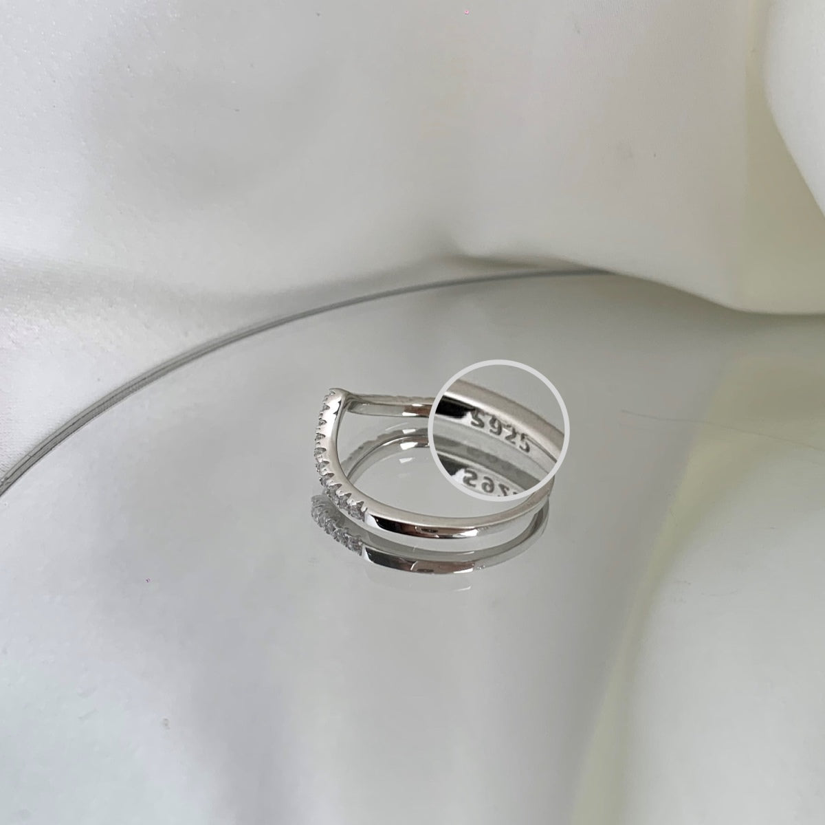 [Lora-Jewelry] Bague tennis élaborée