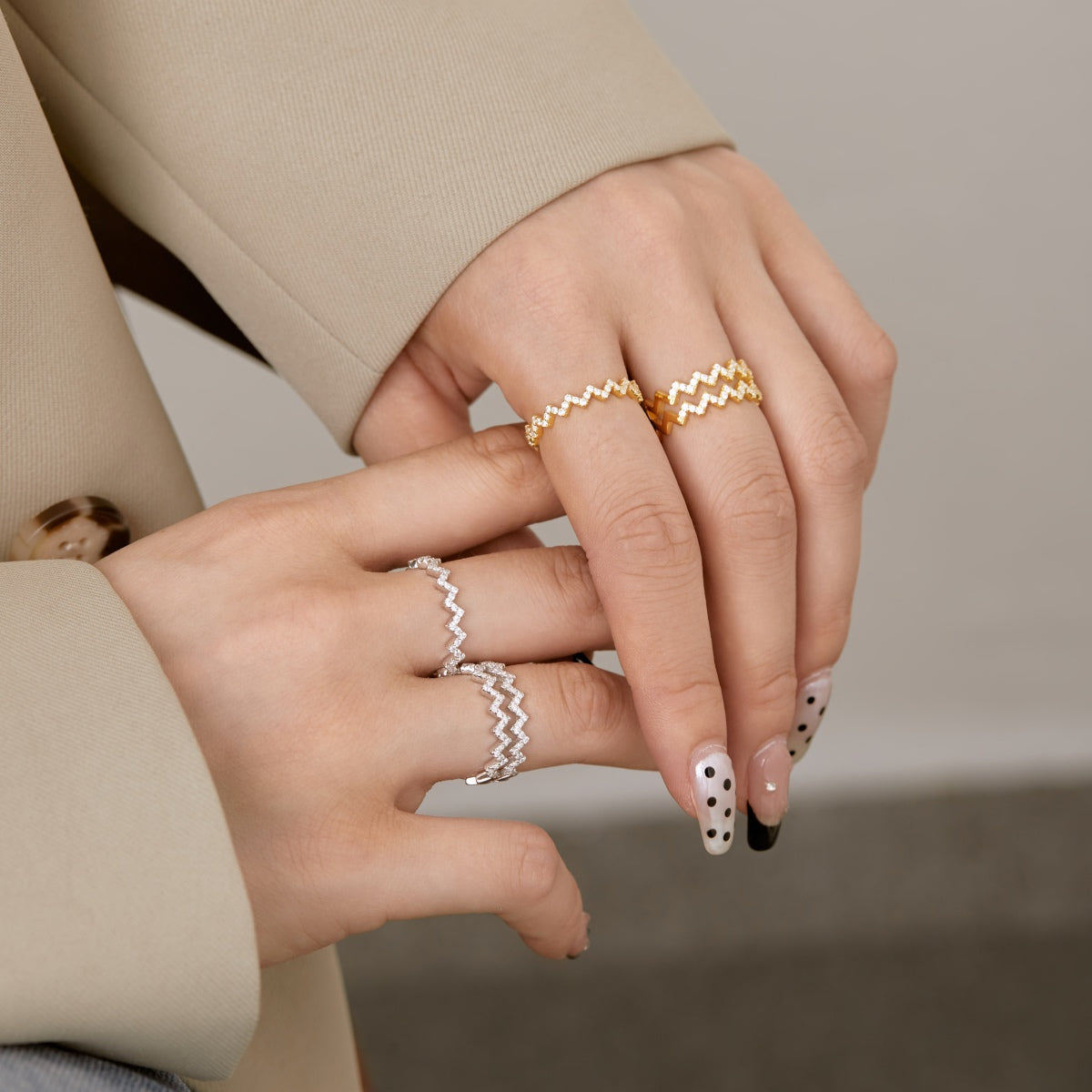 [Lora-Jewelry] Bague quotidienne délicate et enchanteresse en forme de vague