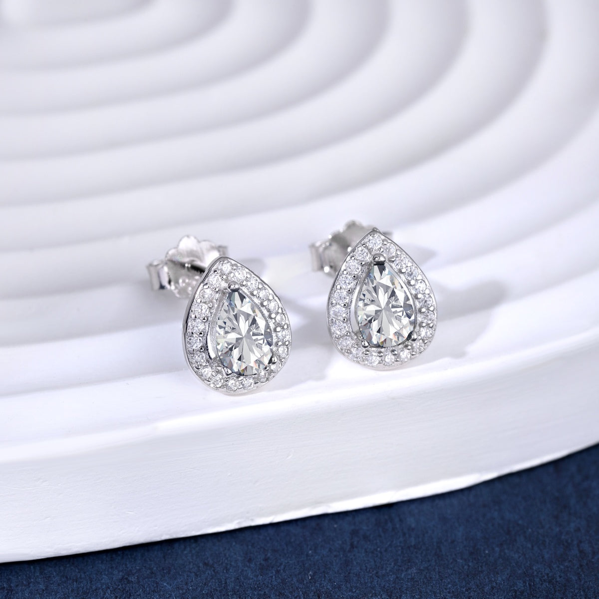 [Lora-Jewelry] Boucles d'oreilles luxueuses en forme de goutte d'eau
