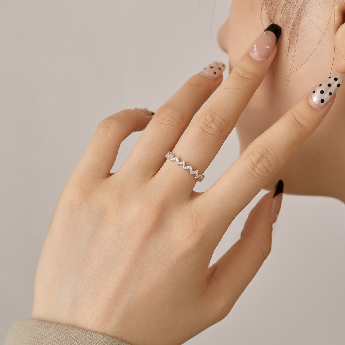 [Lora-Jewelry] Bague quotidienne délicate et enchanteresse en forme de vague