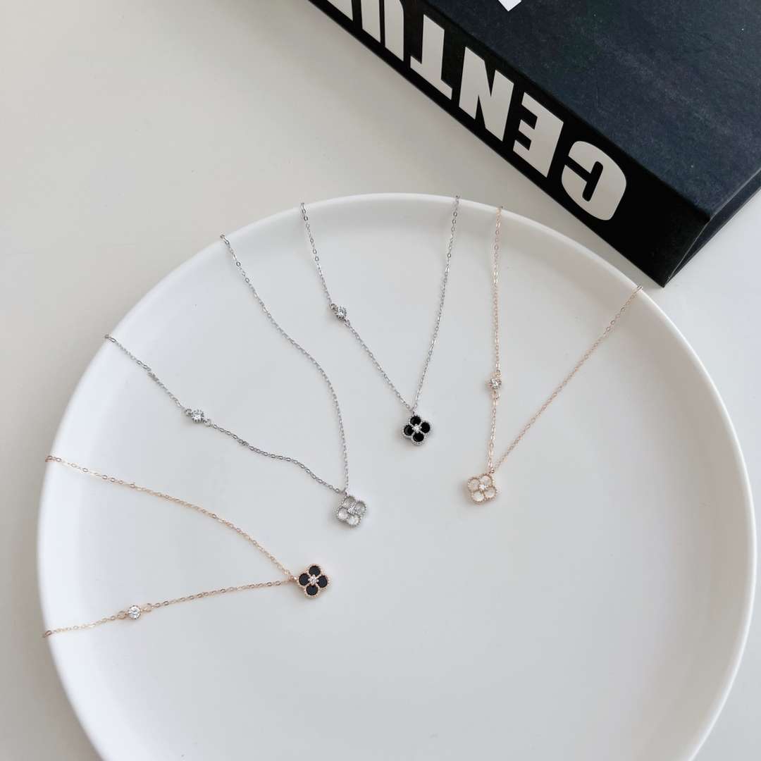 [Lora-Jewelry] Collier délicat en forme de fleur