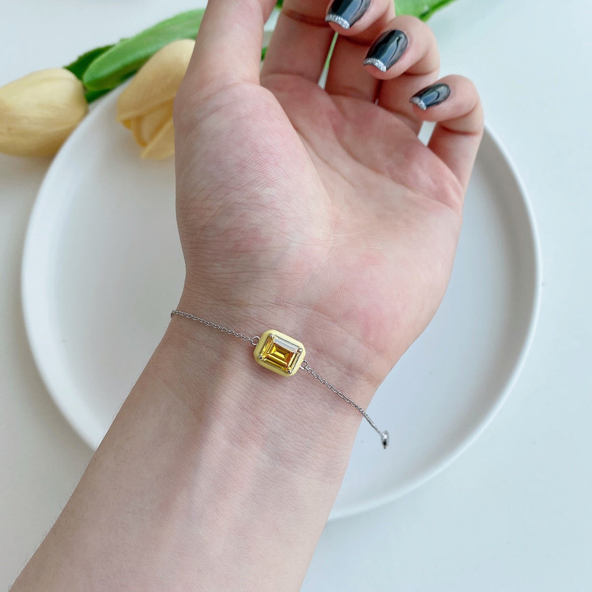 [Lora-Jewelry] Bracelet quotidien en émeraude colorée et scintillante de 2,0 carats