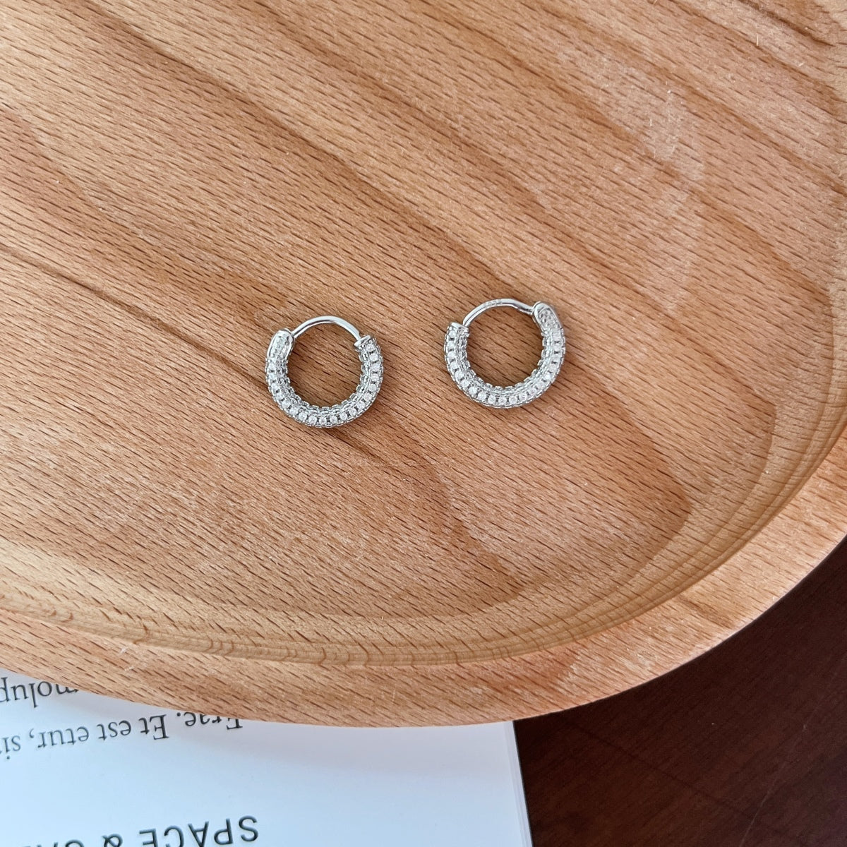 [Lora-Jewelry] Boucles d'oreilles délicates et polyvalentes pour un usage quotidien