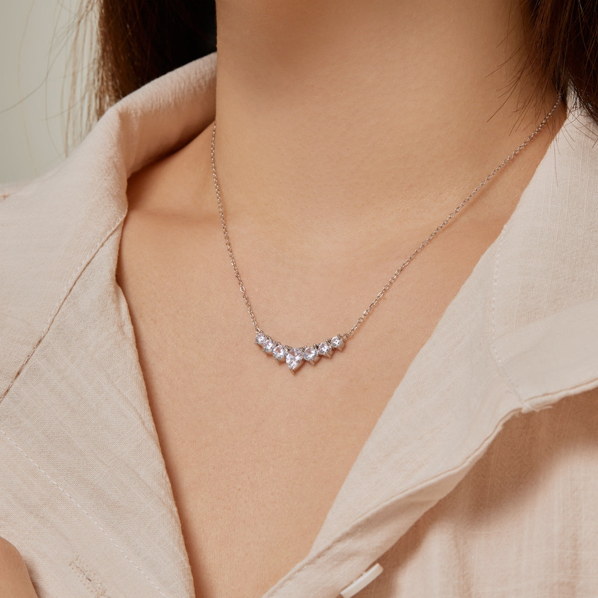 [Lora-Jewelry] Collier délicat en forme de cœur coloré