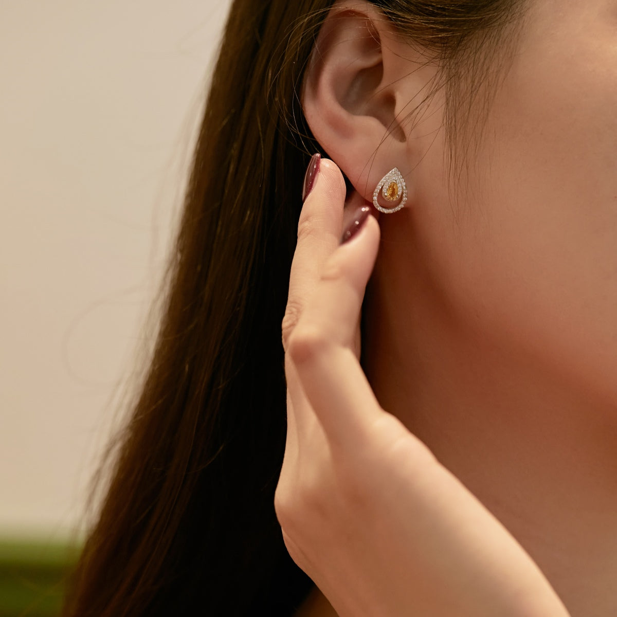 [Lora-Jewelry] Boucles d'oreilles scintillantes et délicates en forme de goutte d'eau