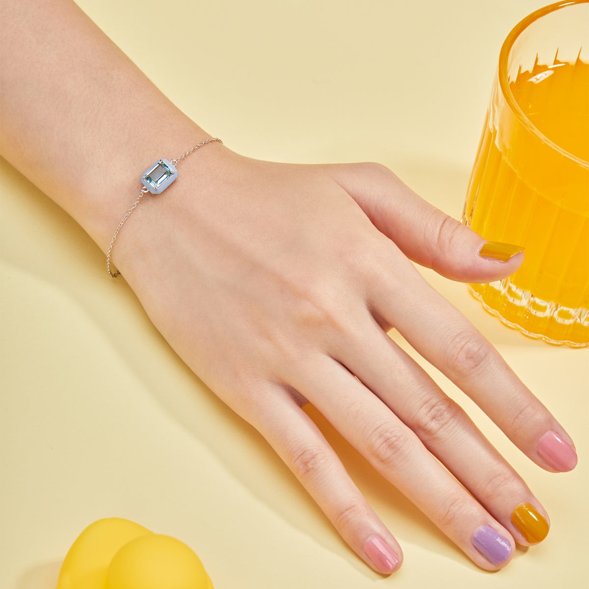 [Lora-Jewelry] Bracelet quotidien en émeraude colorée et scintillante de 2,0 carats