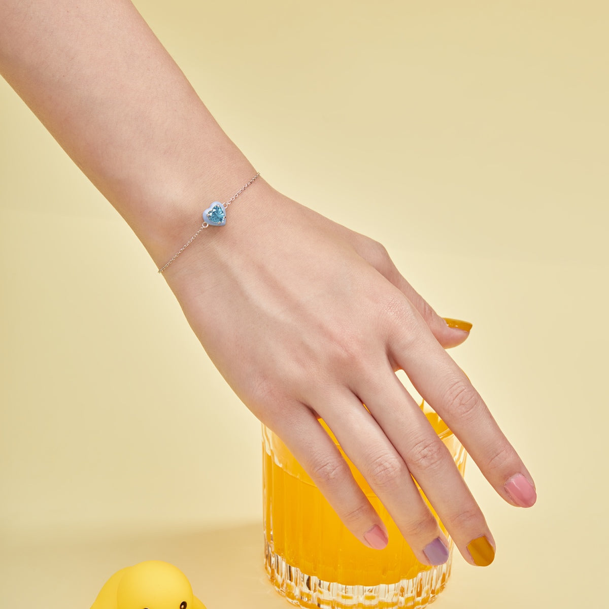 [Lora-Jewelry] Bracelet romantique scintillant en forme de cœur pour amoureux