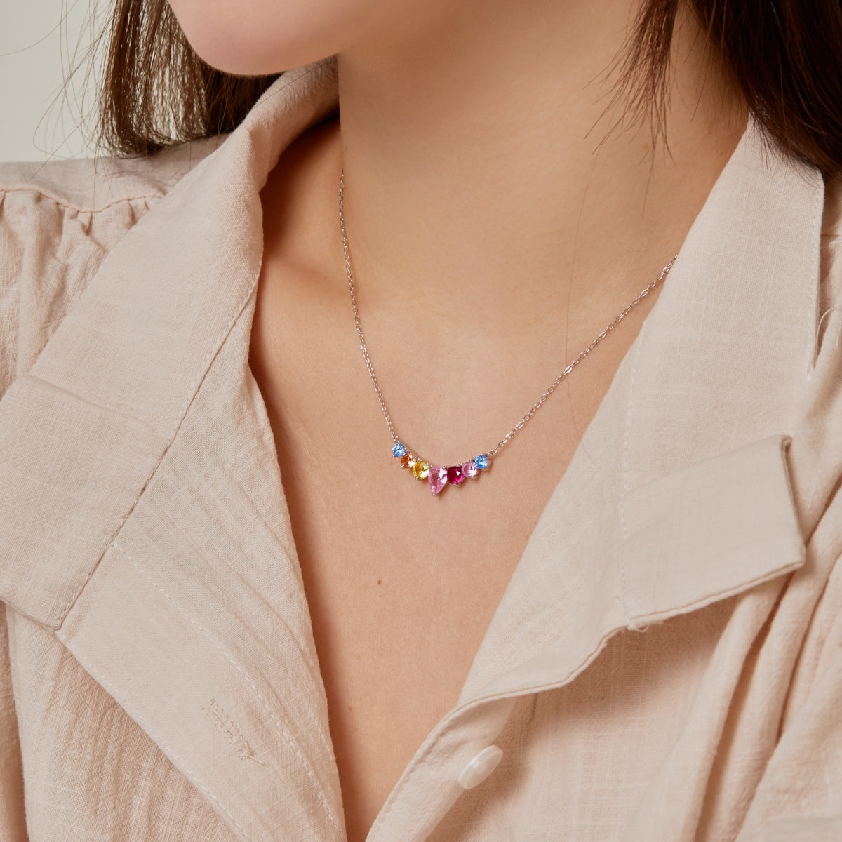 [Lora-Jewelry] Collier délicat en forme de cœur coloré
