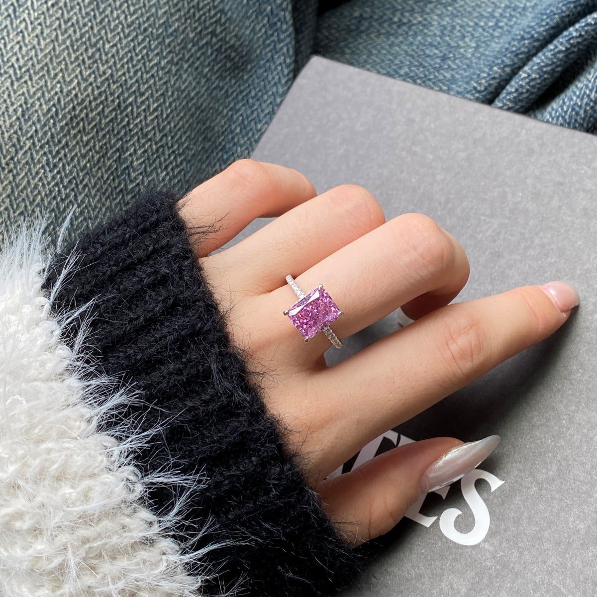 [Lora-Jewelry] Bague de fiançailles luxueuse de 4,0 carats