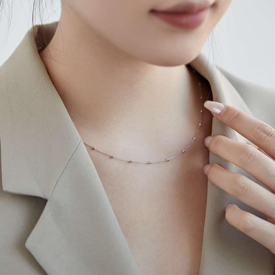 [Lora-Jewelry] Collier simple à petite chaîne de clavicule en perles