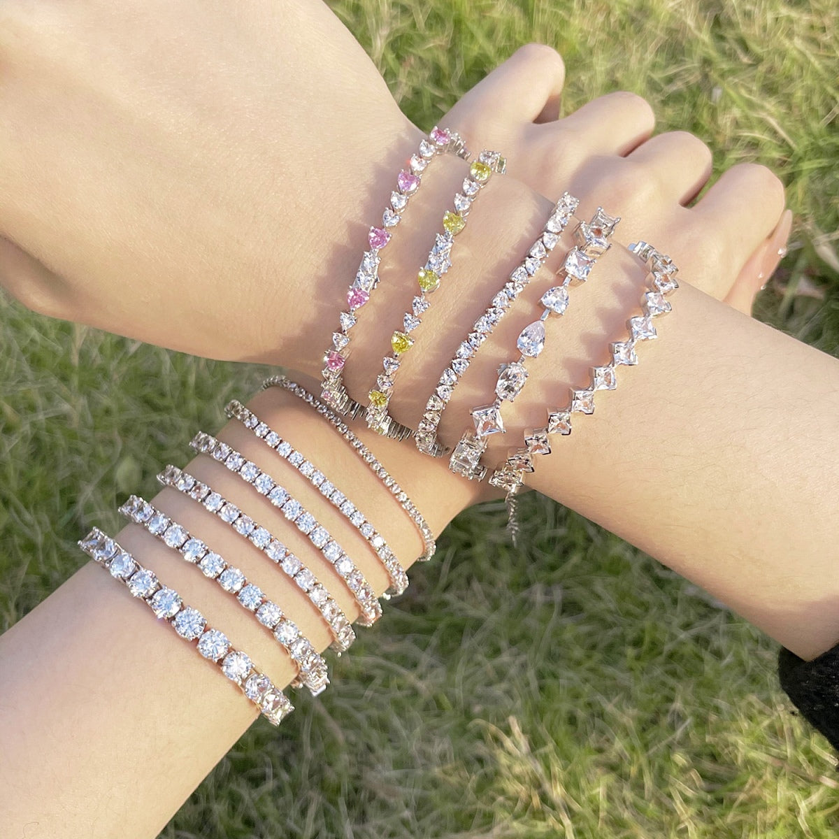 [Lora-Jewelry]ユニークで美しいマルチカットのデイリーブレスレット